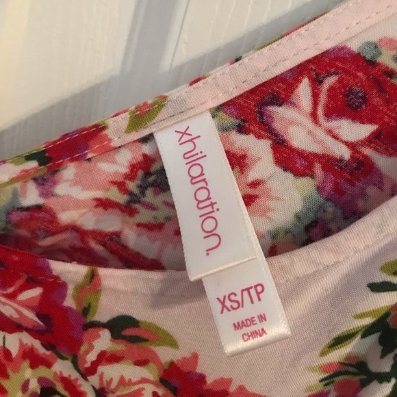 XS women’s open-back floral-printed romper - Picture 4 of 5